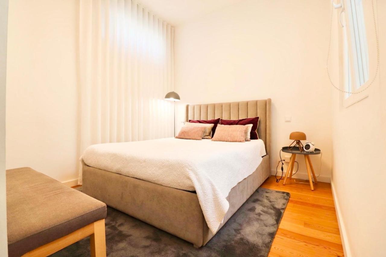 Biscainhos Flat By The Arch - Charming Apartments In The Historic Center Braga Exterior photo